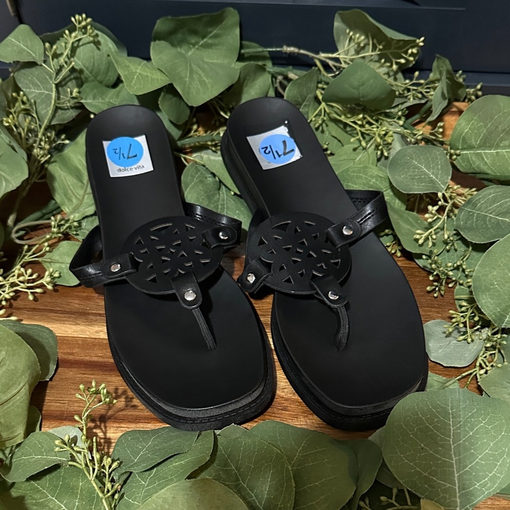Dolce Vita Black Women's Sandals 7.5